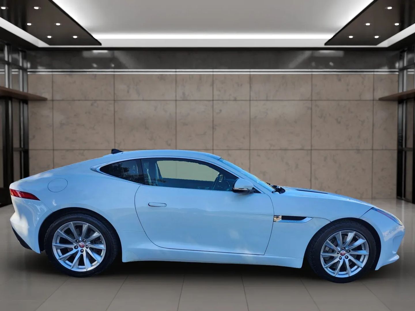 Photo 5 of this Jaguar F-TYPE