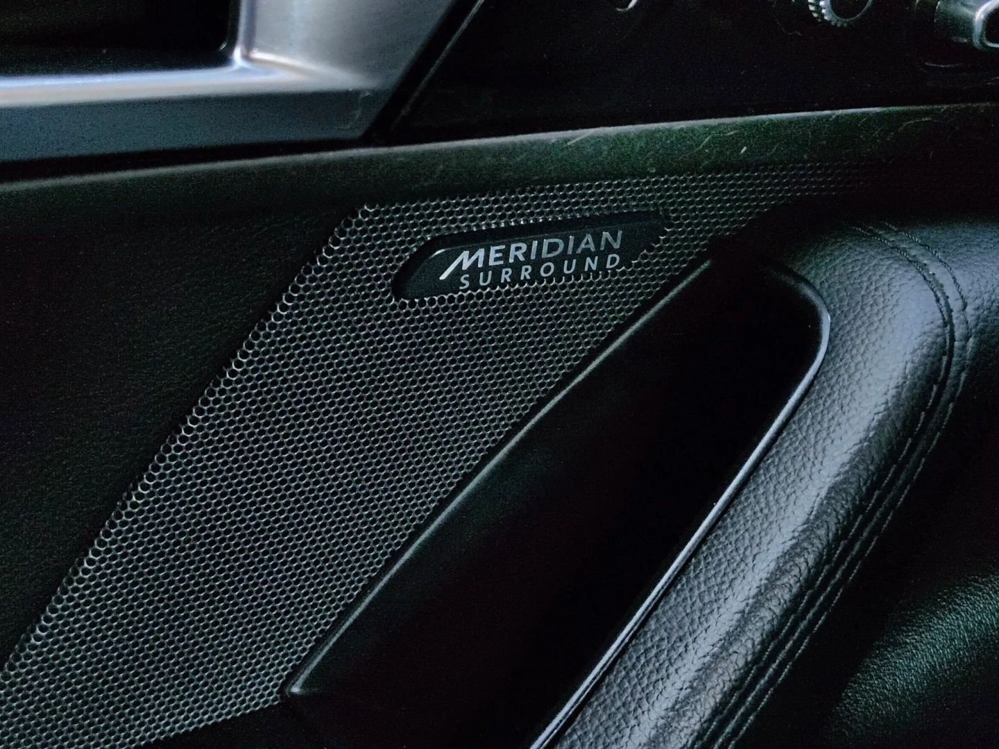 Photo 23 of this Jaguar F-TYPE