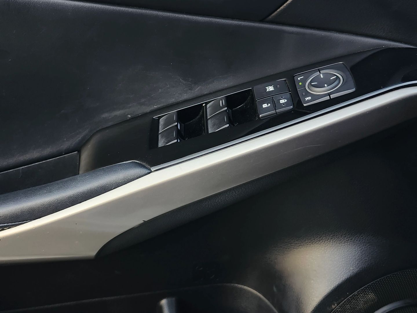 Photo 27 of this Lexus IS 250