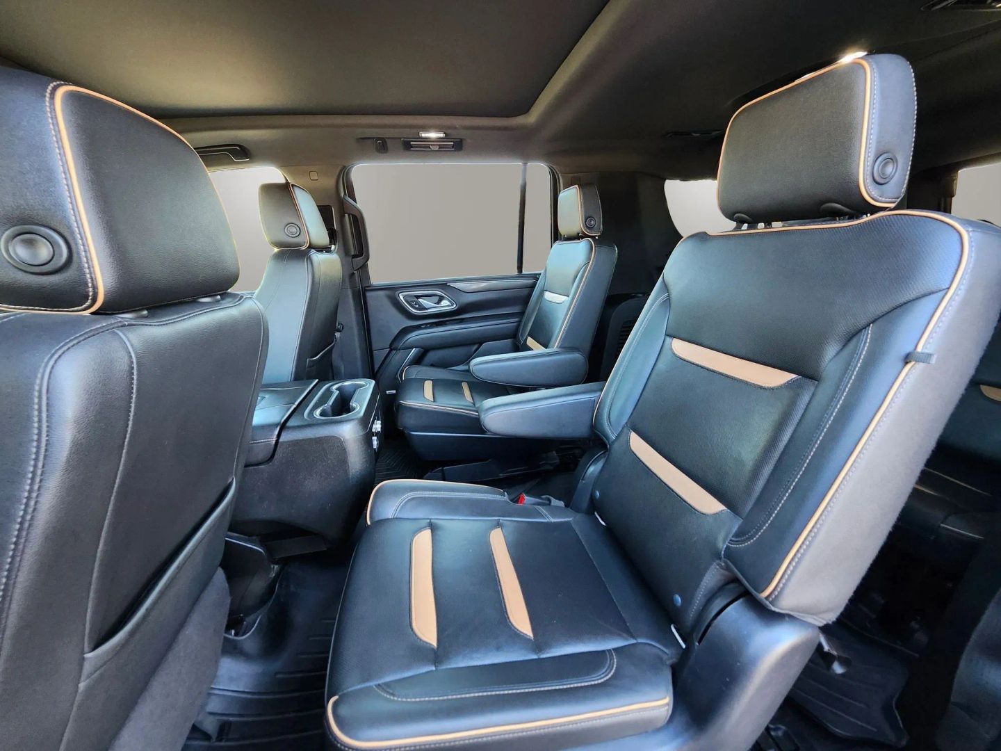 Photo 15 of this GMC Yukon XL