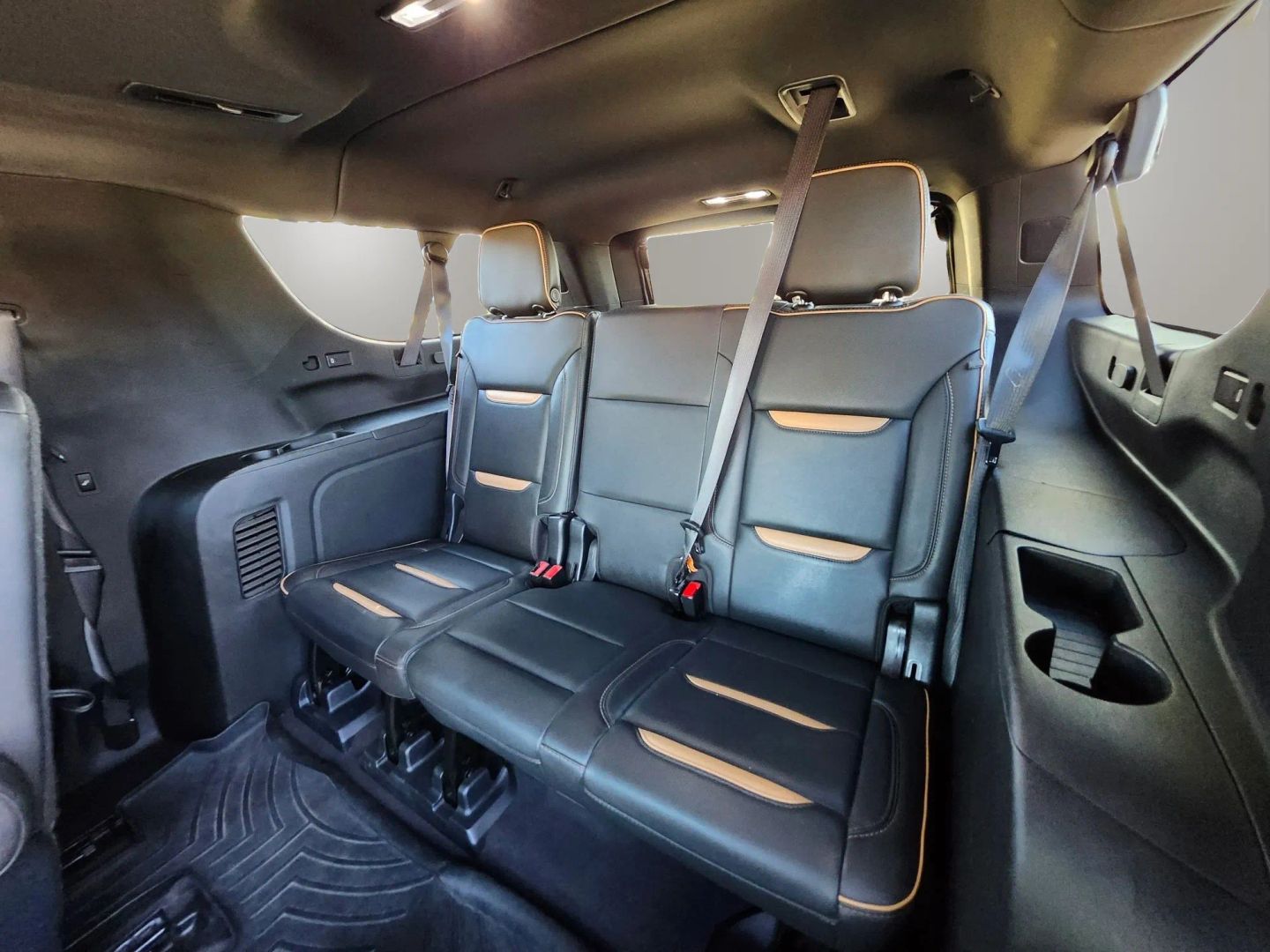 Photo 16 of this GMC Yukon XL
