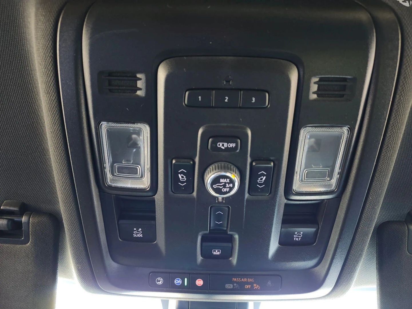 Photo 22 of this GMC Yukon XL