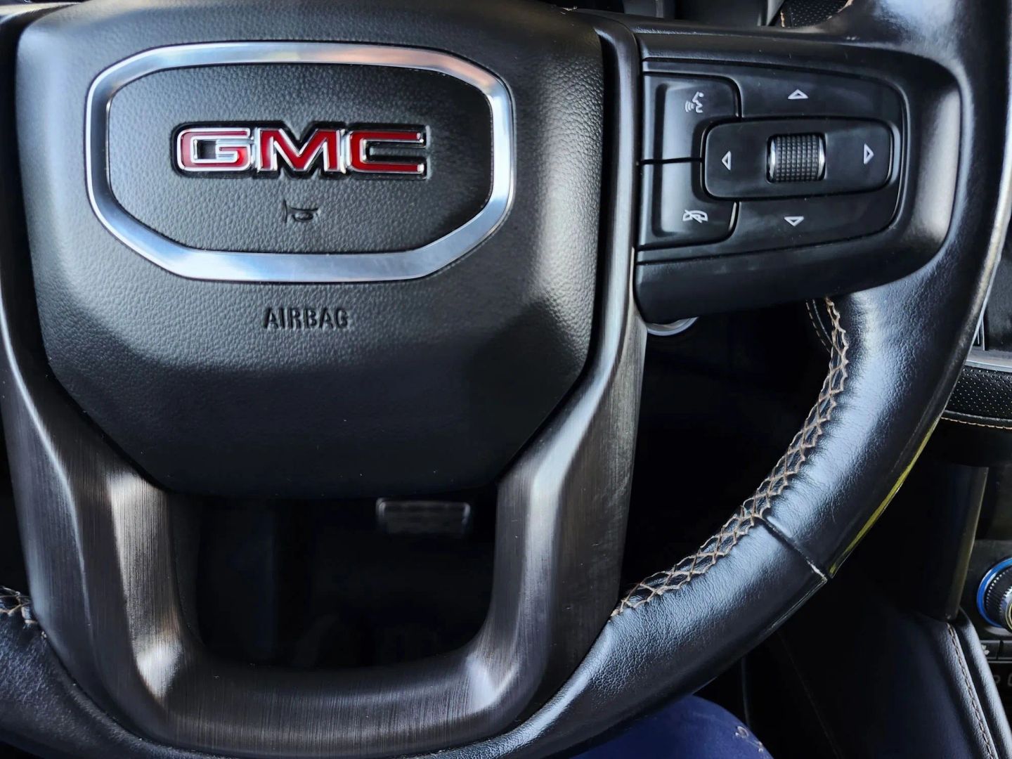 Photo 27 of this GMC Yukon XL