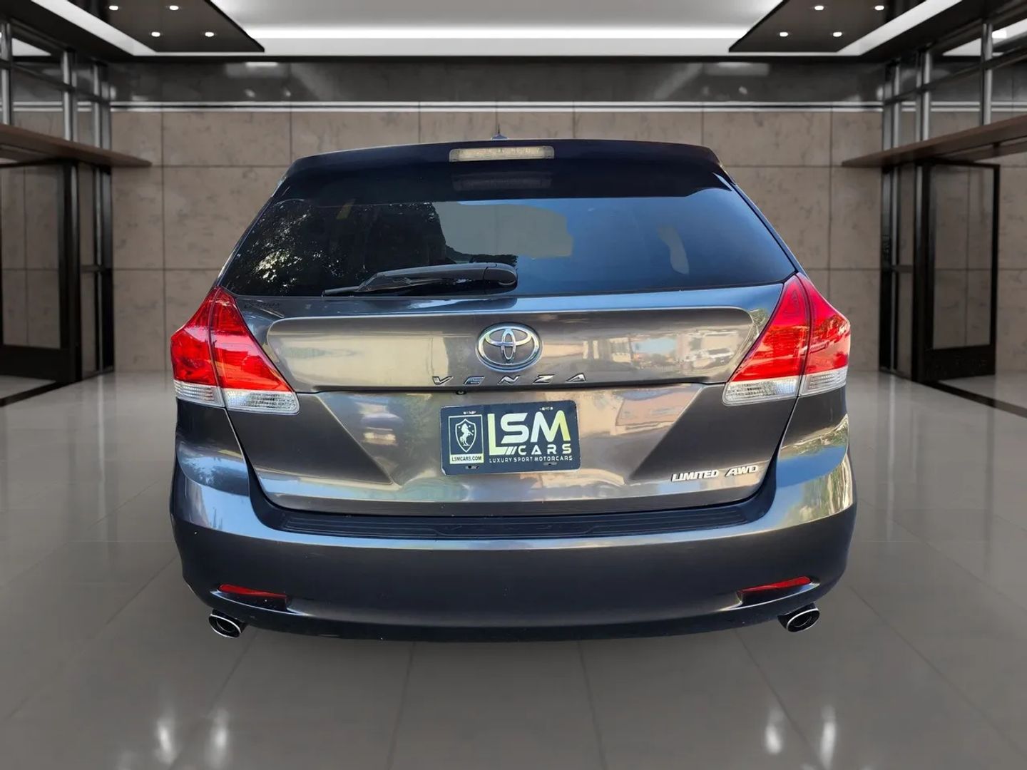 Photo 3 of this Toyota Venza