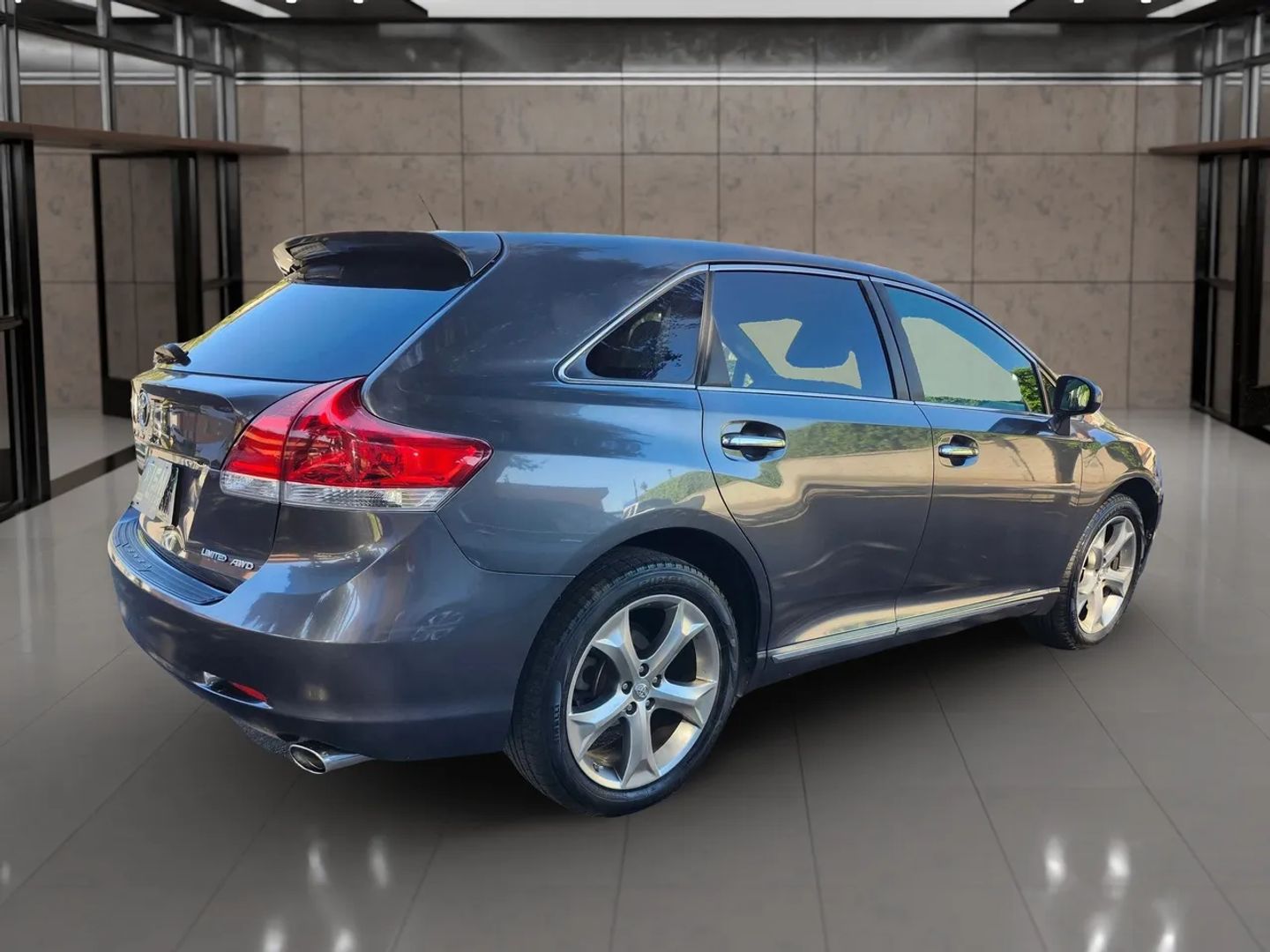 Photo 4 of this Toyota Venza