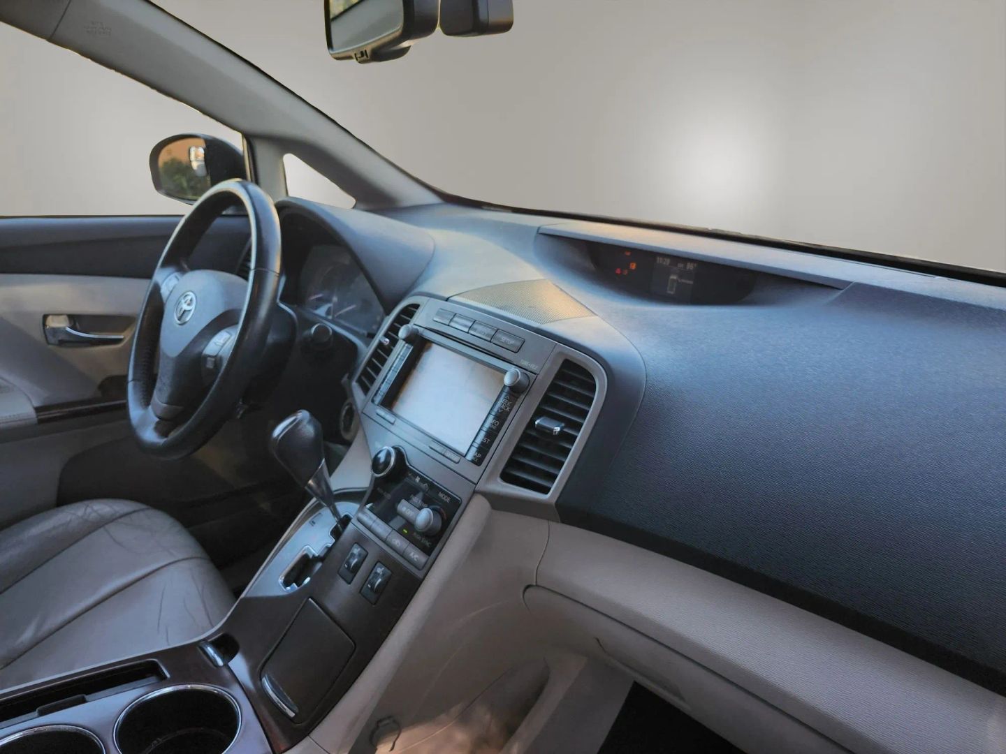 Photo 12 of this Toyota Venza
