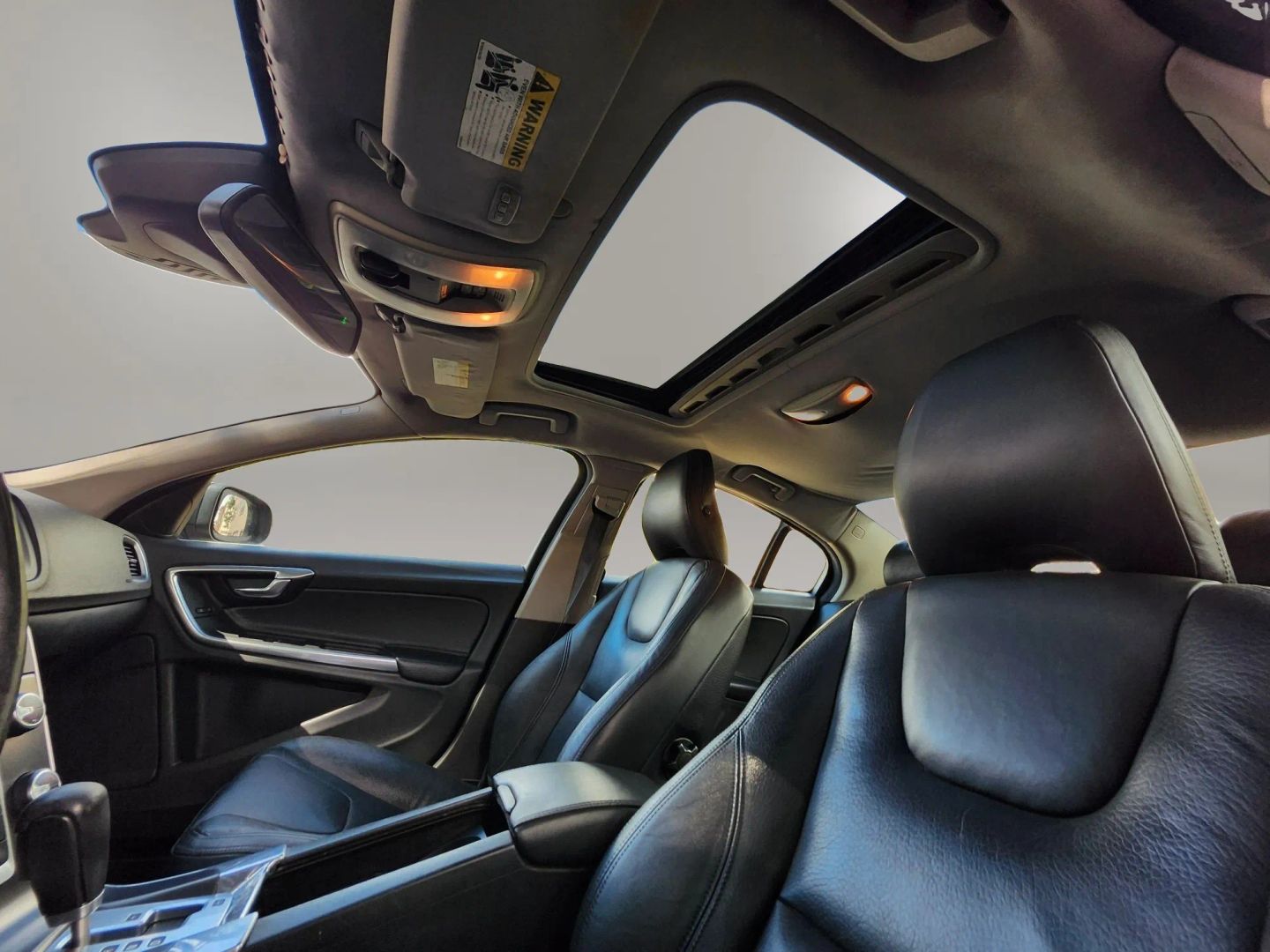 Photo 13 of this Volvo S60