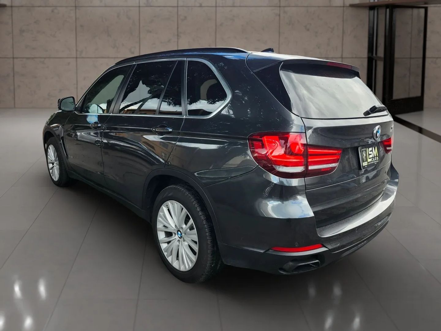 Photo 7 of this BMW X5