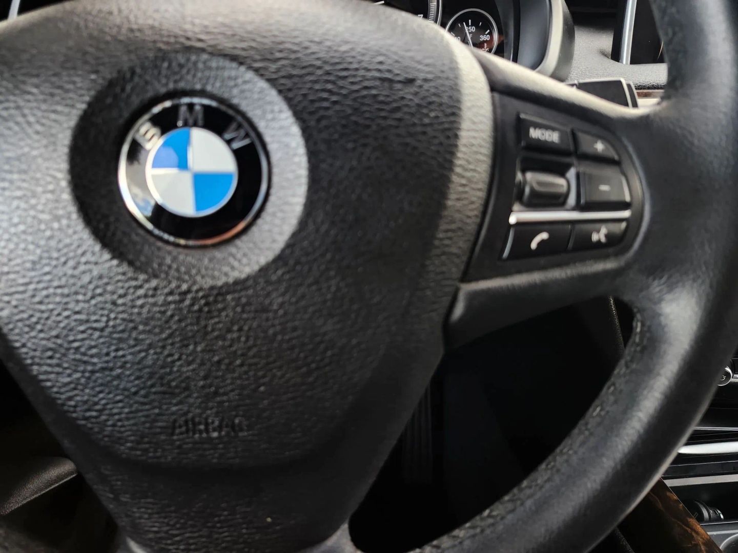 Photo 18 of this BMW X5