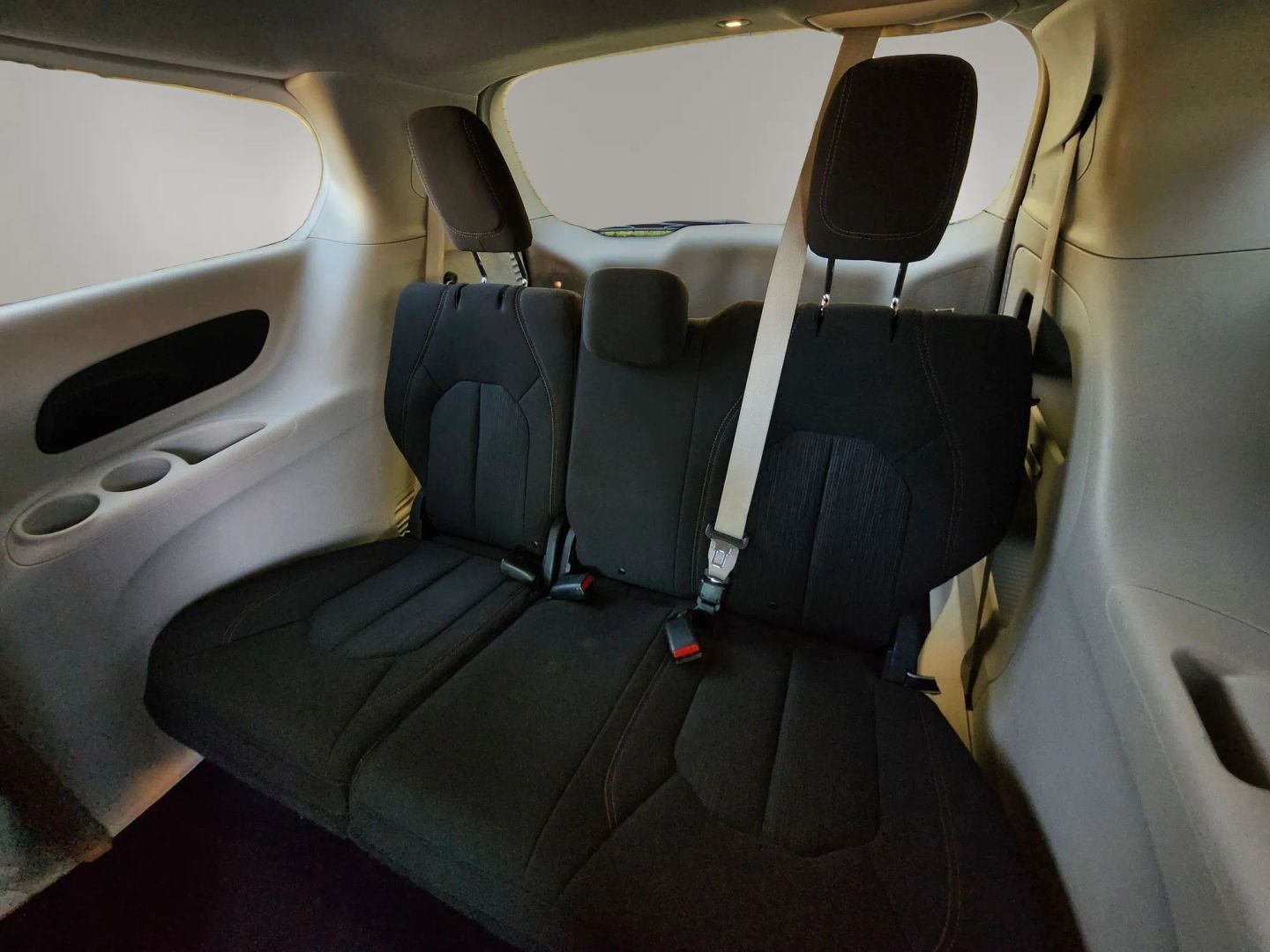 Photo 14 of this Chrysler Pacifica