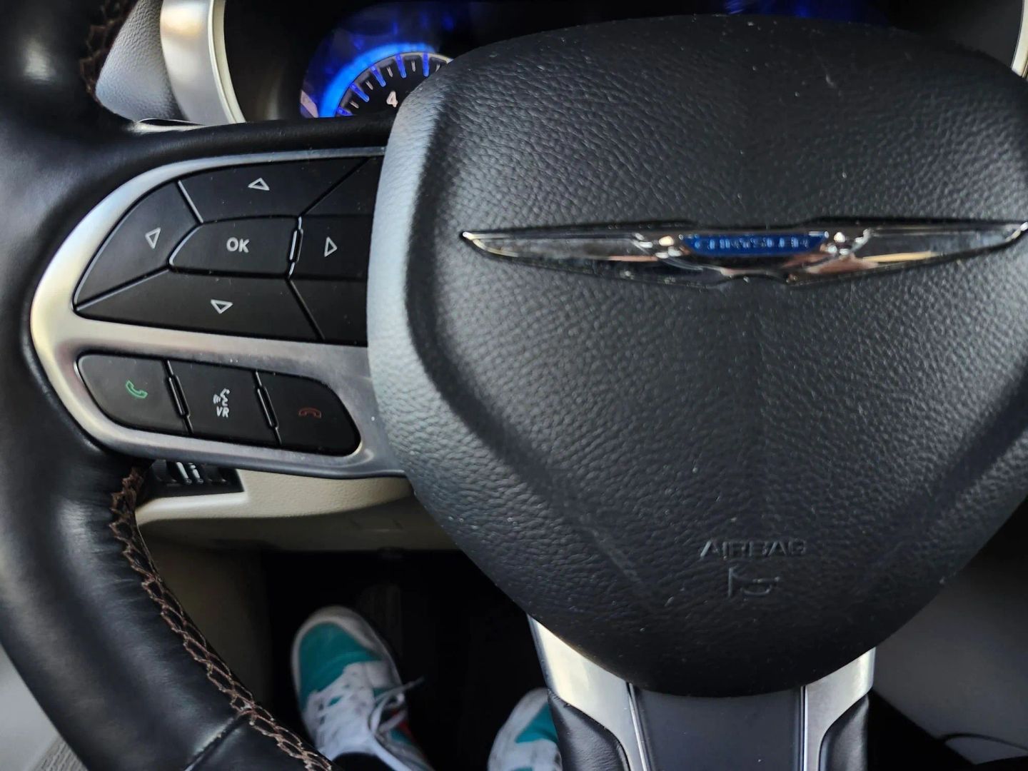 Photo 23 of this Chrysler Pacifica