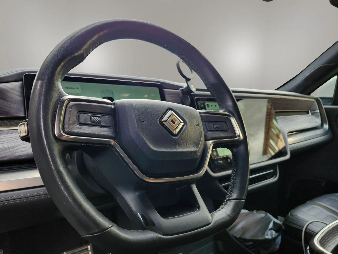 Photo 10 of this Rivian R1T