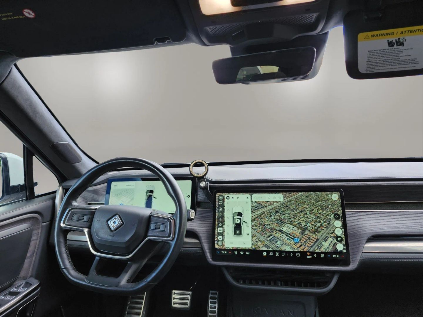 Photo 15 of this Rivian R1T