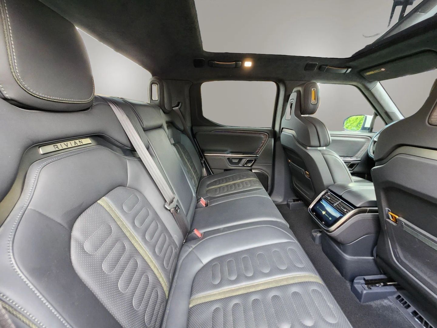Photo 16 of this Rivian R1T