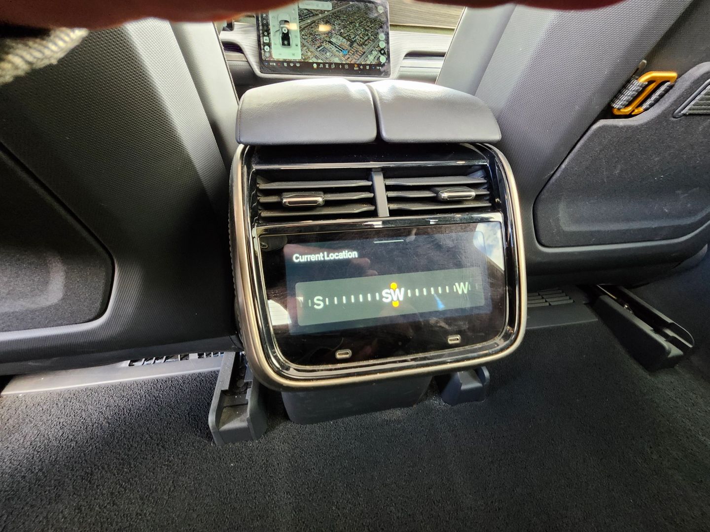 Photo 17 of this Rivian R1T
