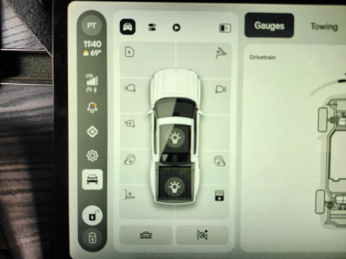 Photo 26 of this Rivian R1T