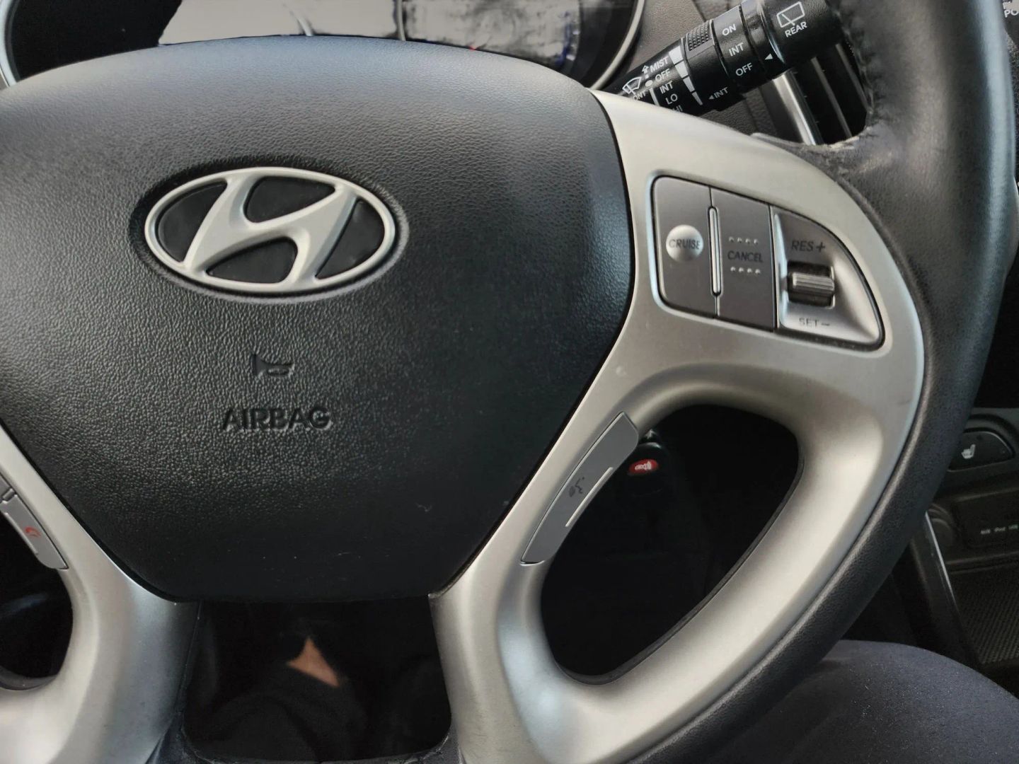 Photo 20 of this Hyundai Tucson
