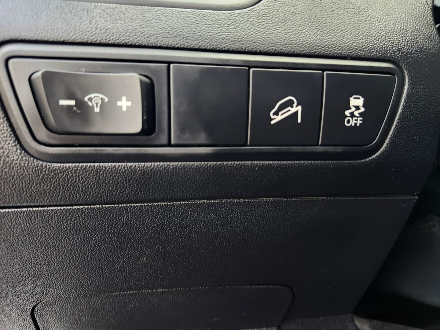 Photo 27 of this Hyundai Tucson