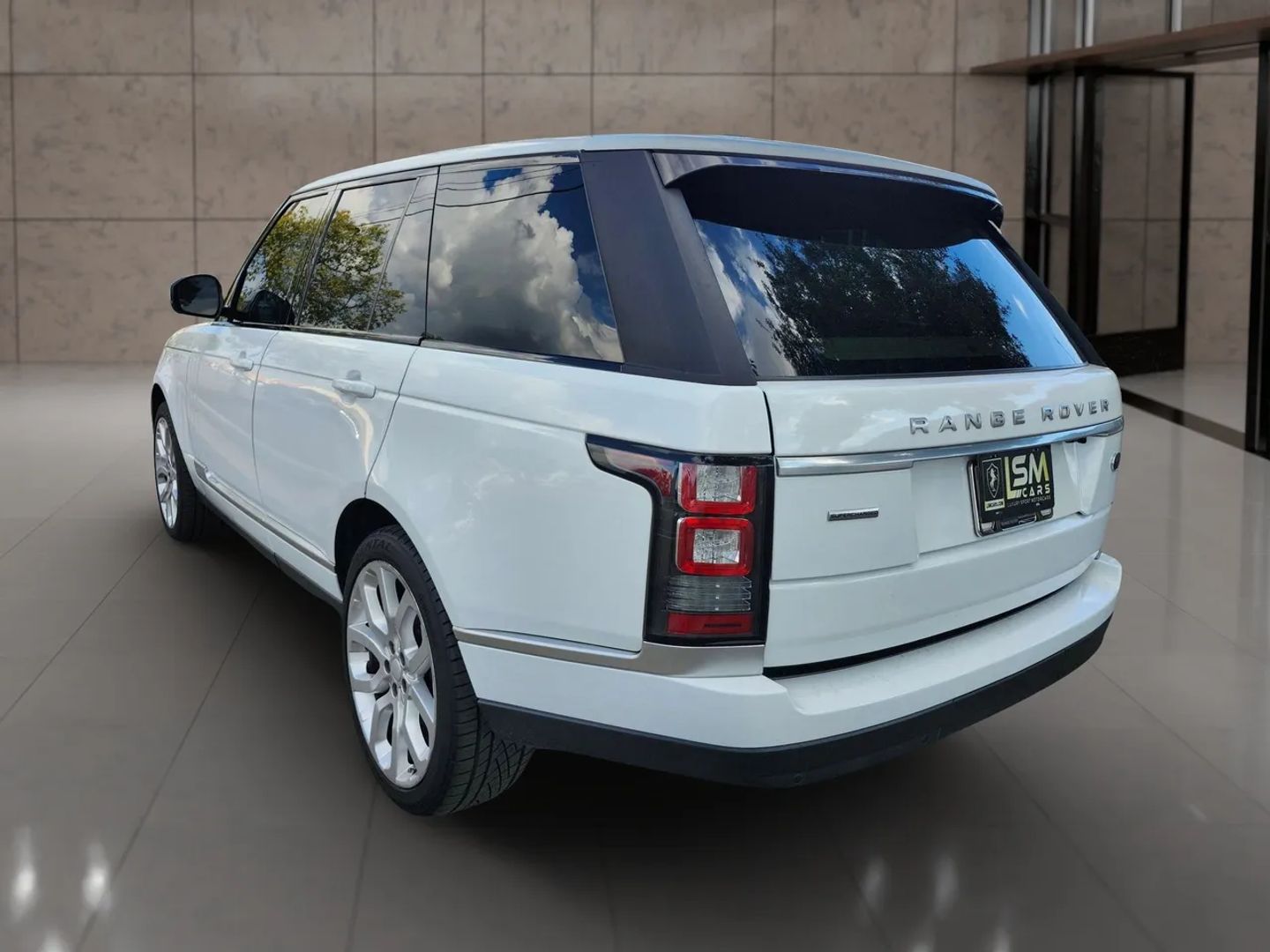 Photo 6 of this Land Rover Range Rover