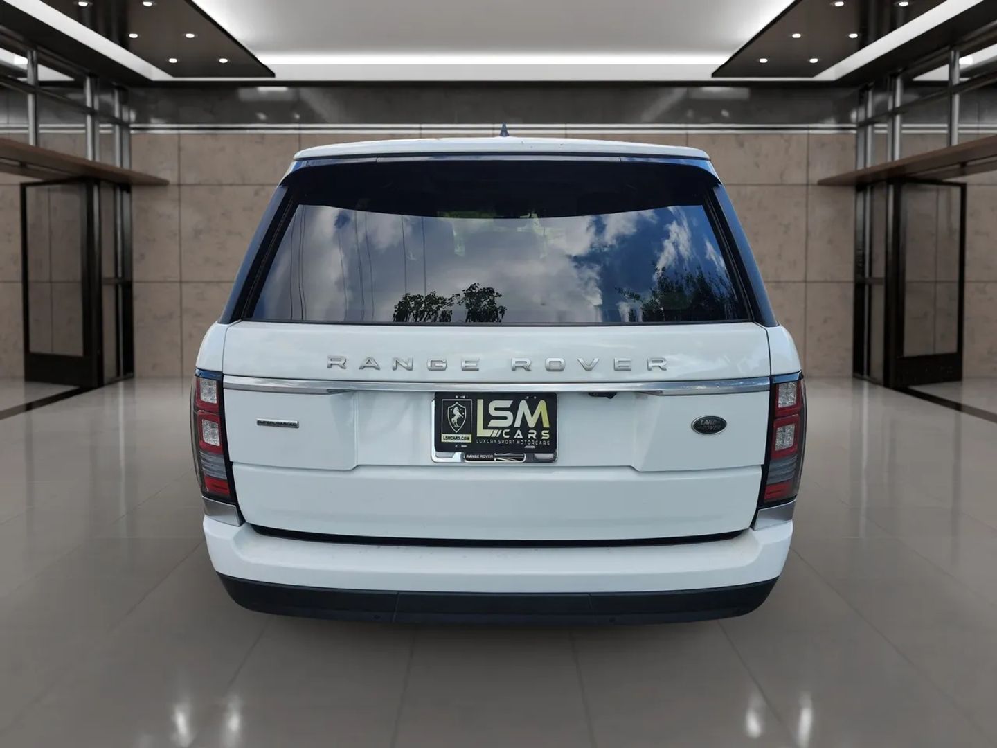 Photo 7 of this Land Rover Range Rover