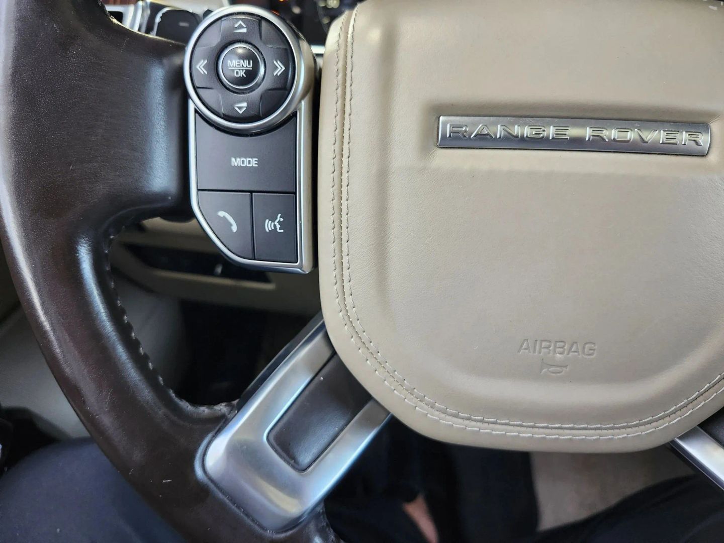 Photo 20 of this Land Rover Range Rover