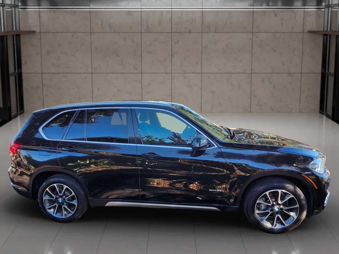 Photo 5 of this BMW X5
