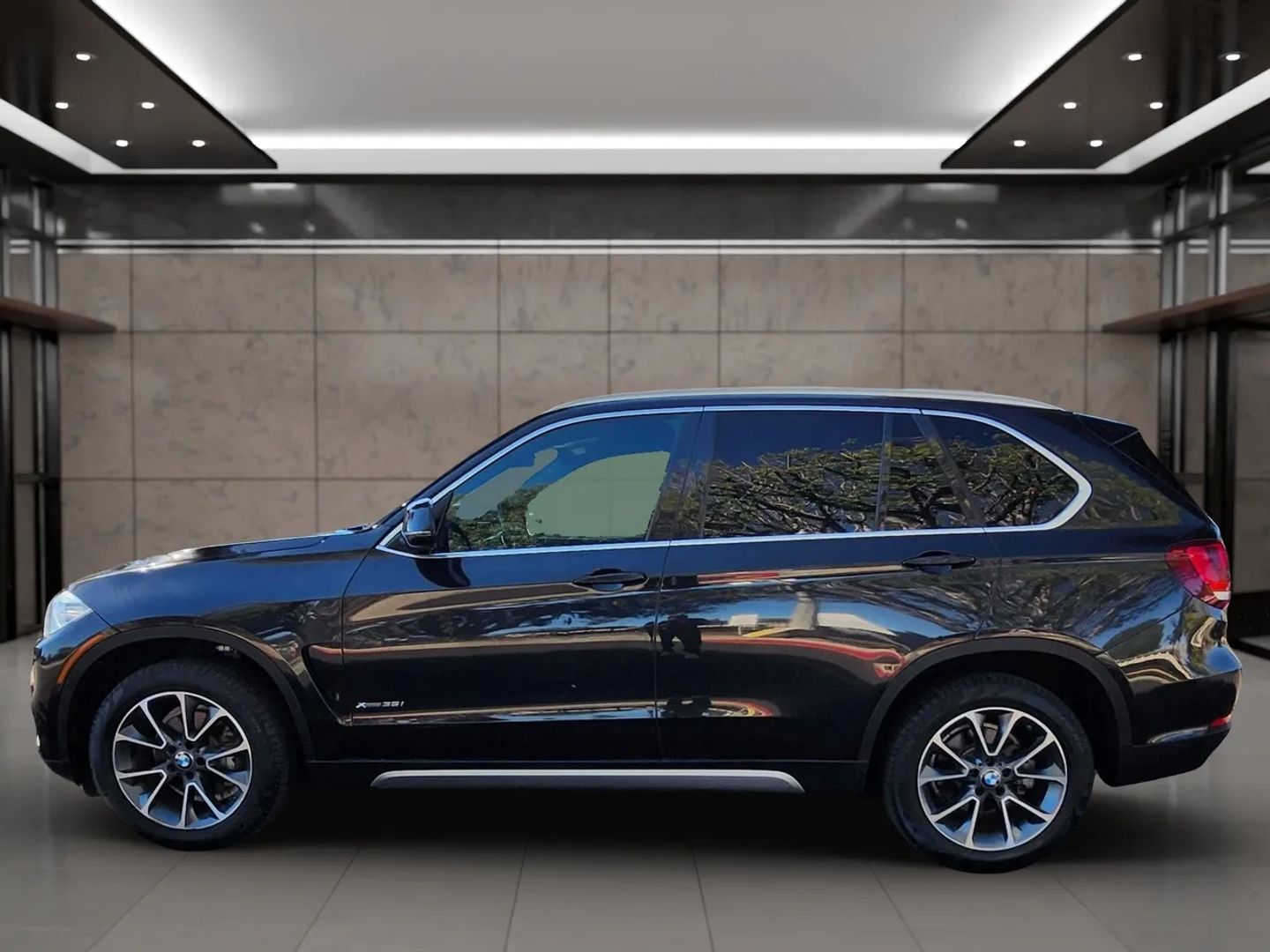 Photo 4 of this BMW X5
