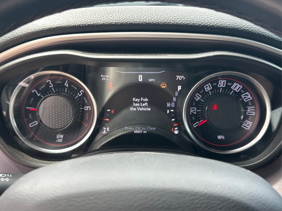 2019 Dodge Challenger SXT photo 19