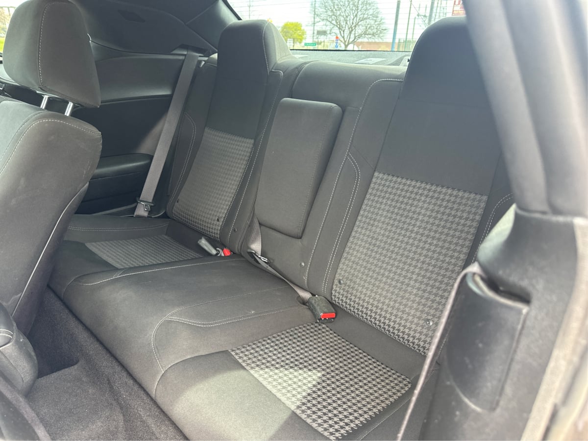 2019 Dodge Challenger SXT photo 11