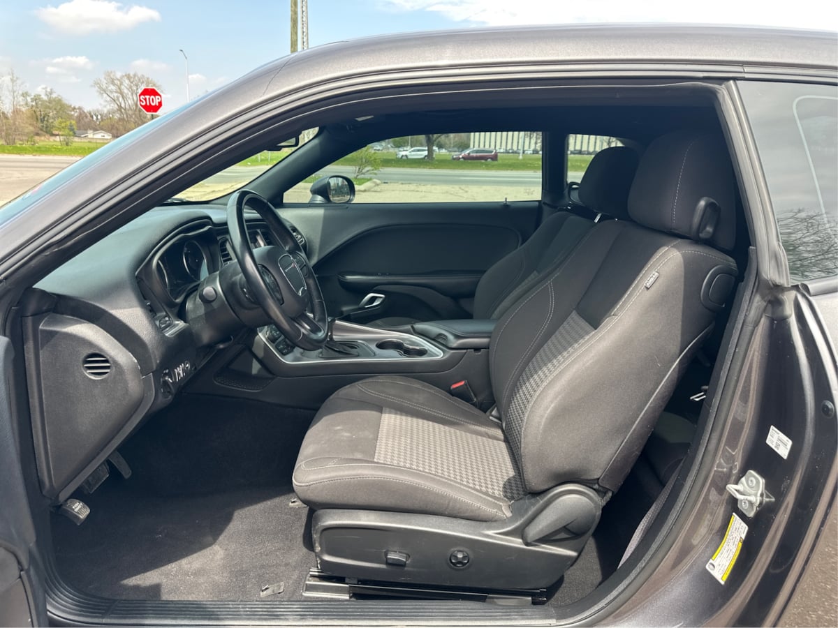2019 Dodge Challenger SXT photo 10