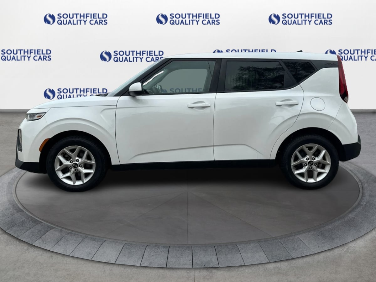 2020 Kia Soul S photo 3