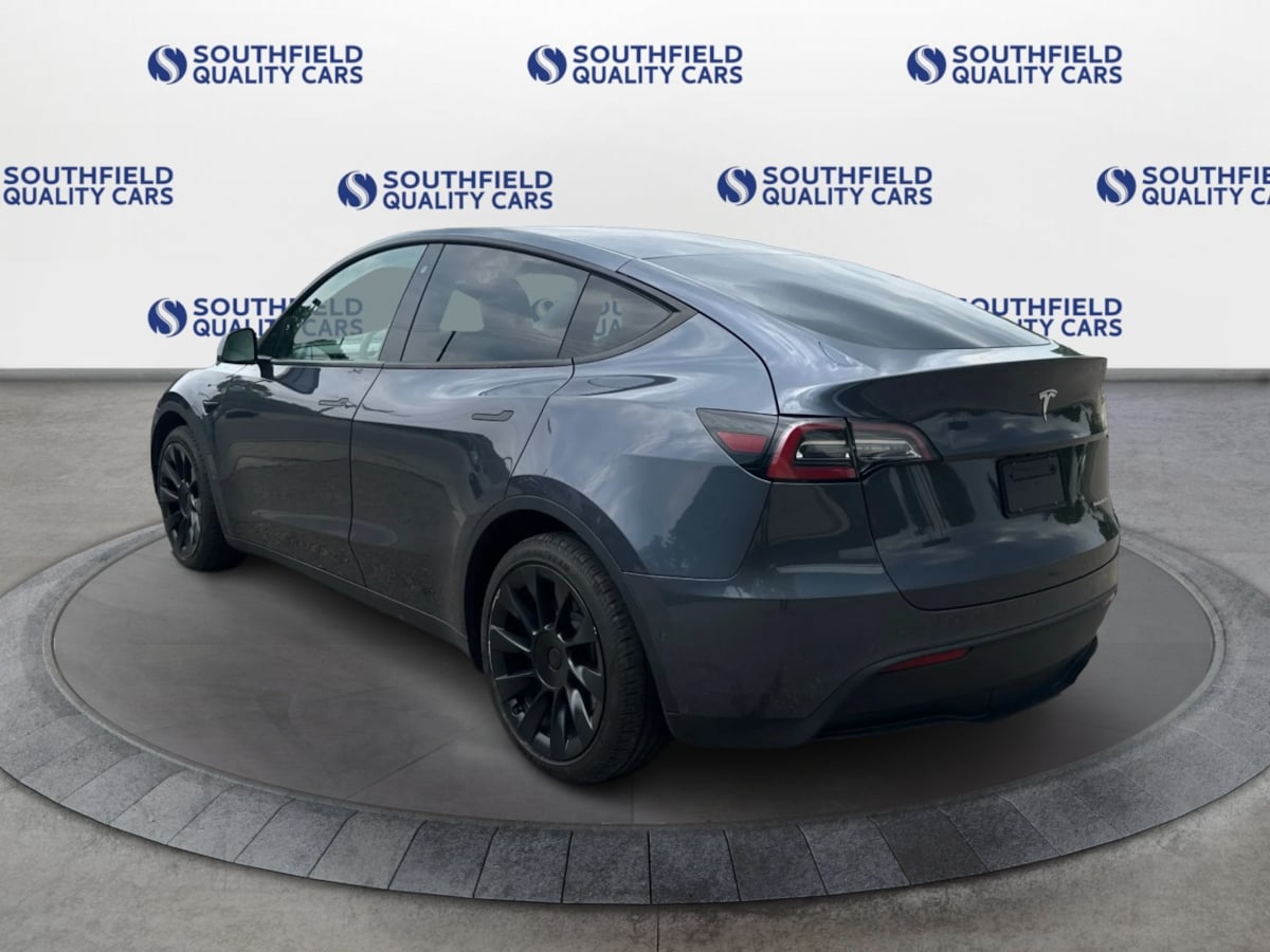 2020 Tesla Model Y Long Range photo 4