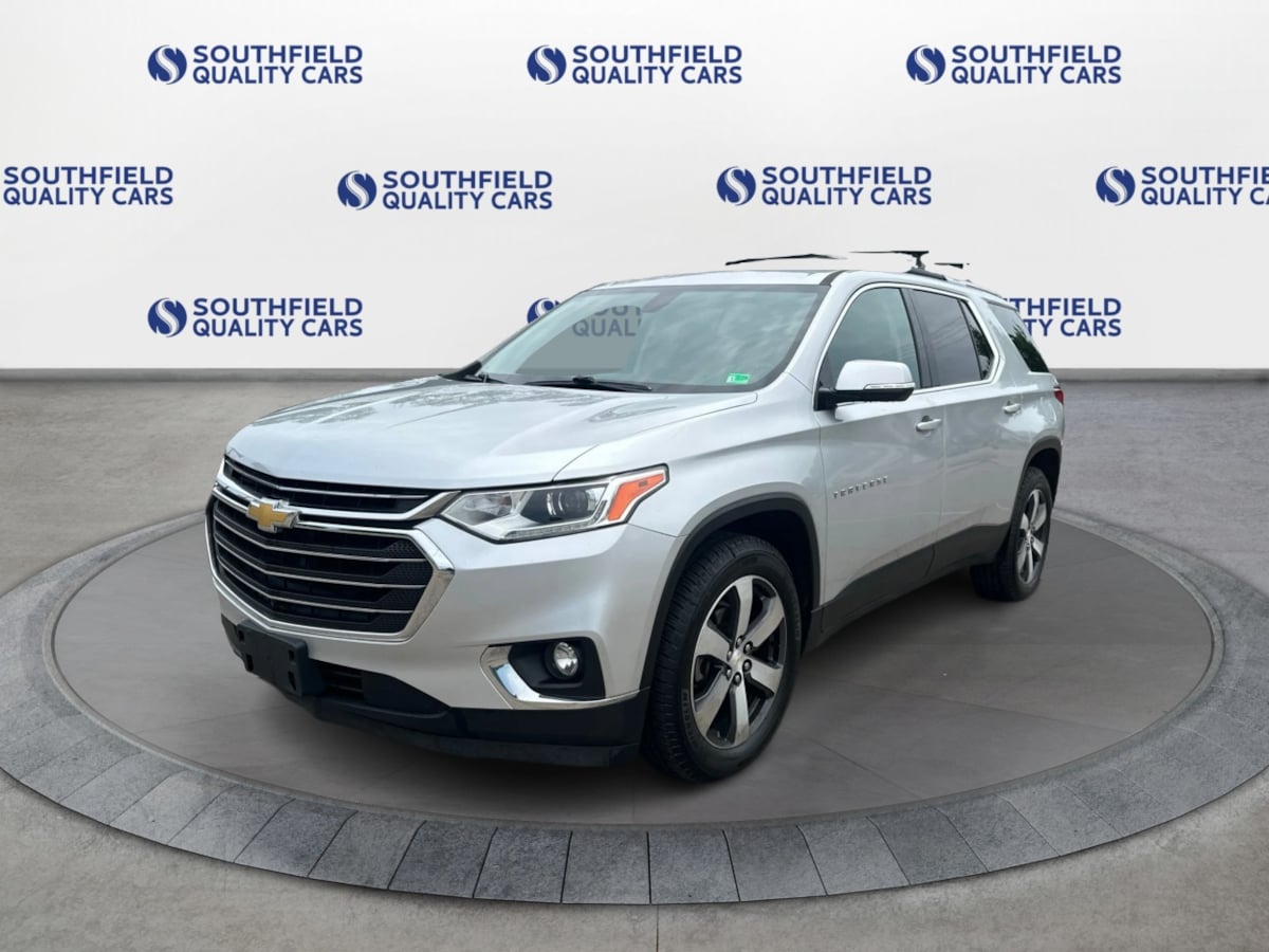 2018 Chevrolet Traverse Leather photo 2