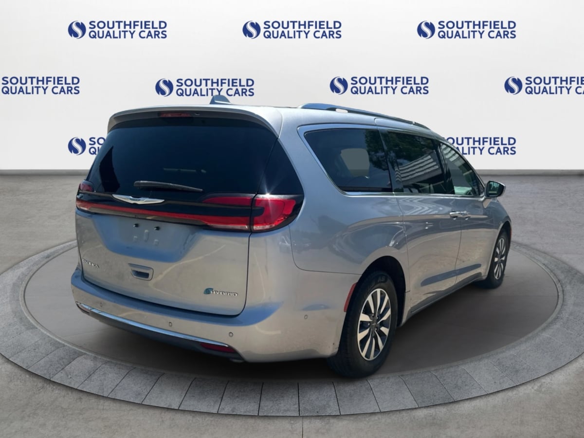 2021 Chrysler Pacifica Touring L photo 7
