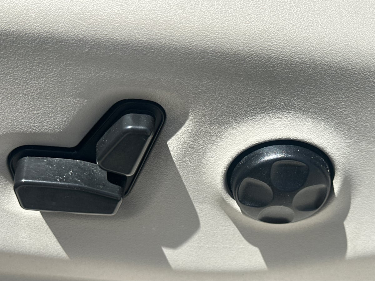 2021 Chrysler Pacifica Touring L photo 30