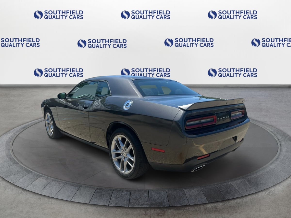 2022 Dodge Challenger GT photo 4