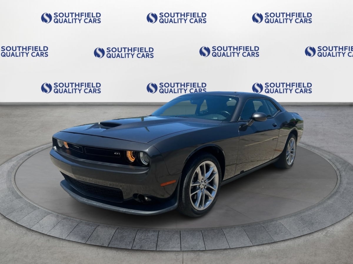 2022 Dodge Challenger GT photo 2