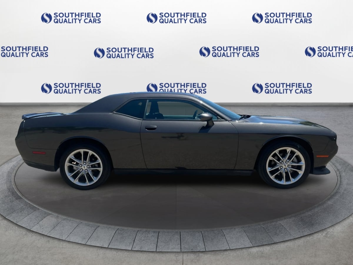 2022 Dodge Challenger GT photo 8