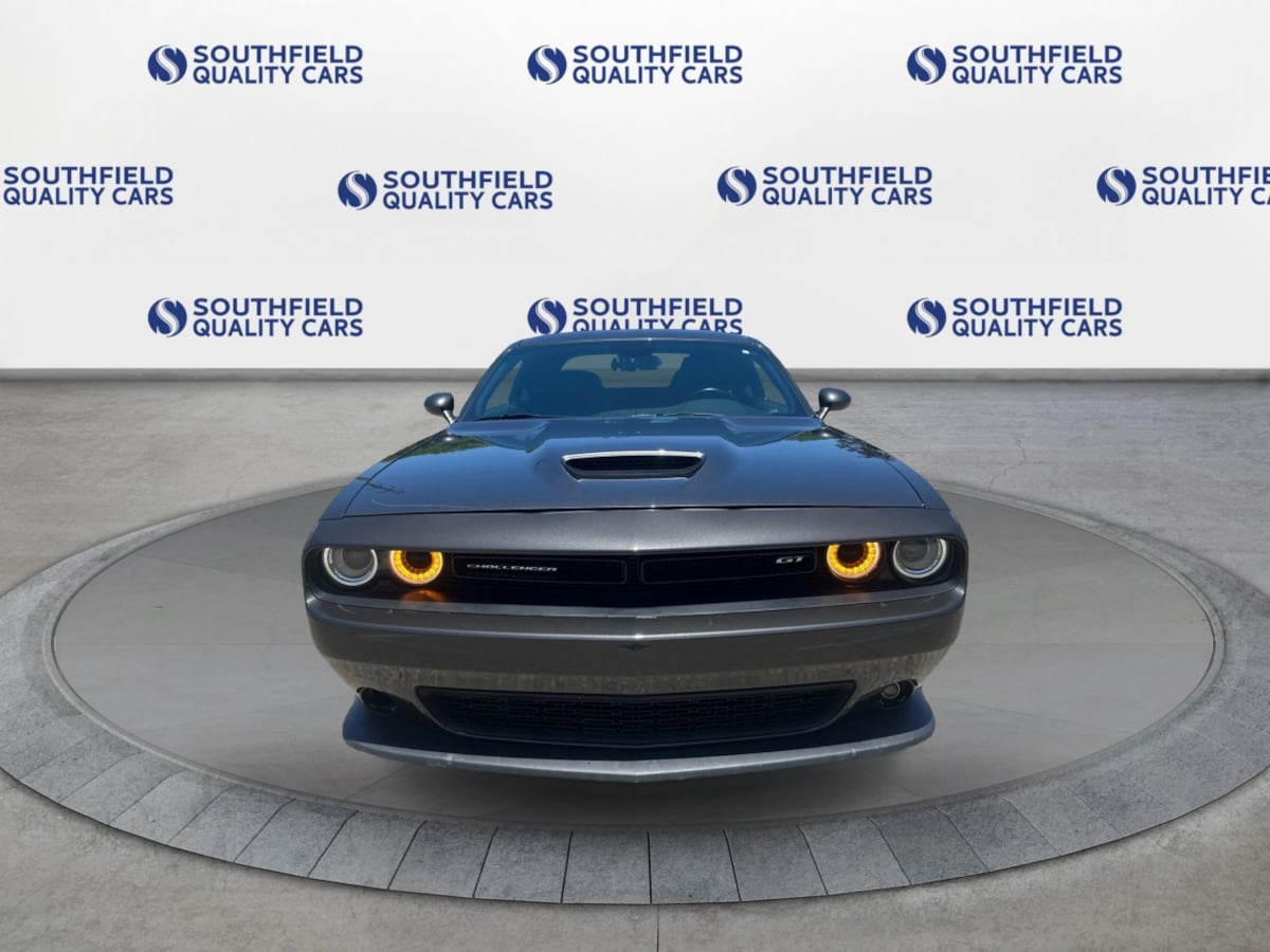2022 Dodge Challenger GT photo 9