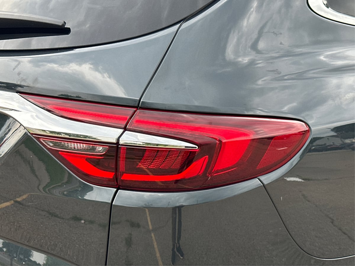2020 Buick Enclave Essence photo 26