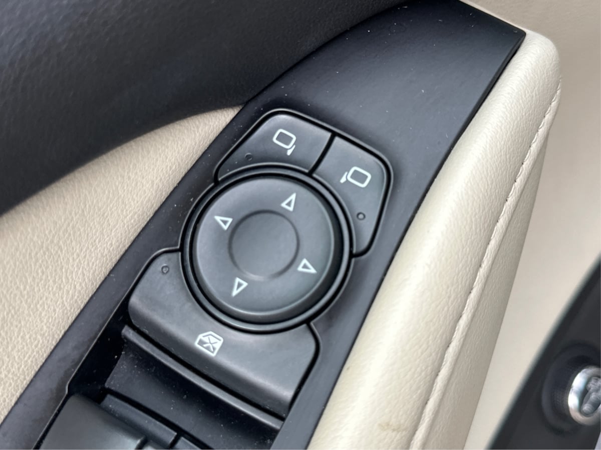 2020 Buick Enclave Essence photo 29