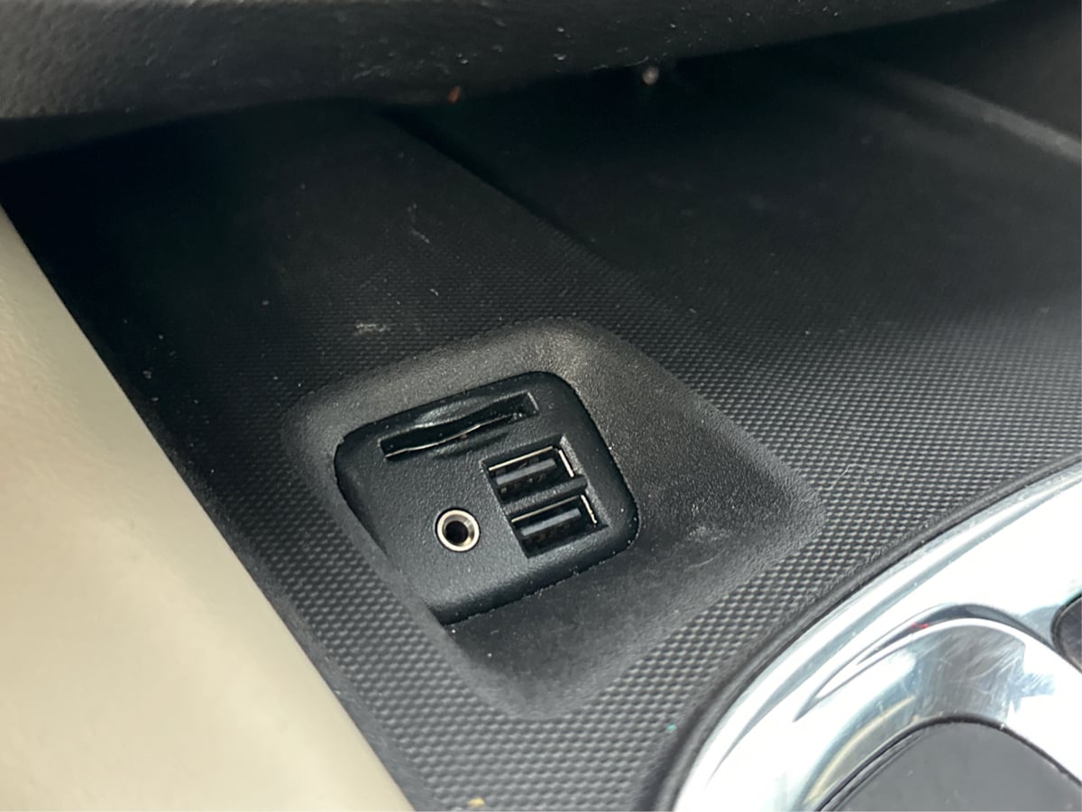 2020 Buick Enclave Essence photo 35