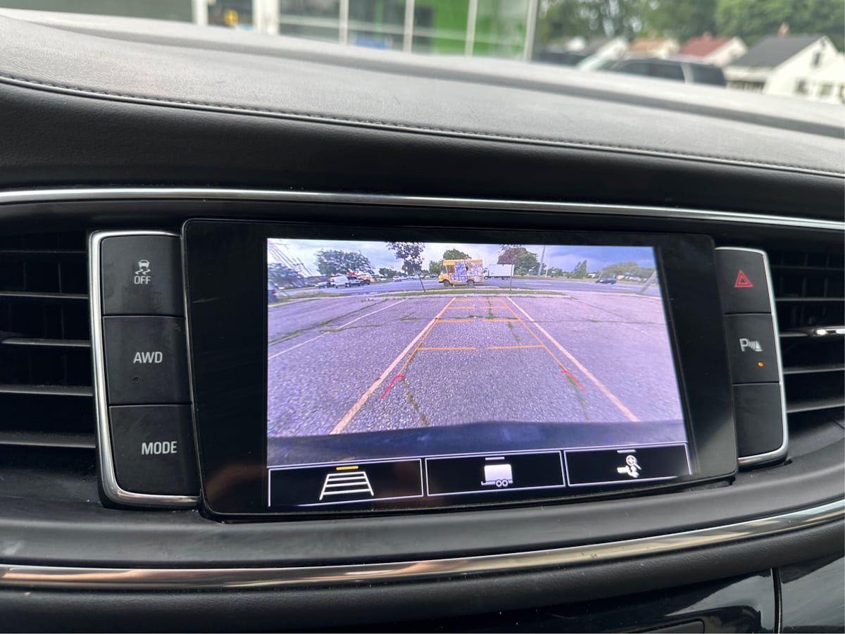 2020 Buick Enclave Essence photo 34