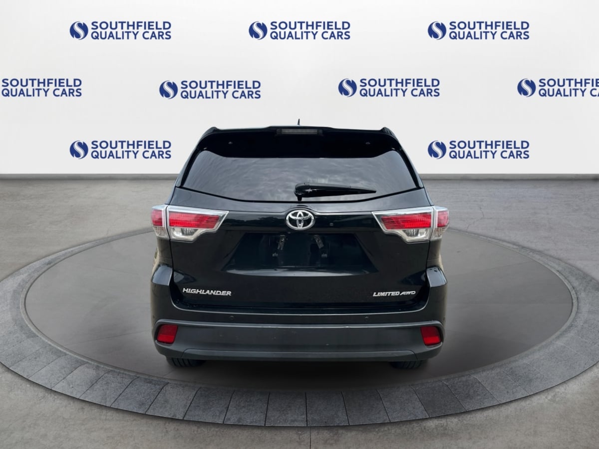 2016 Toyota Highlander Limited photo 4
