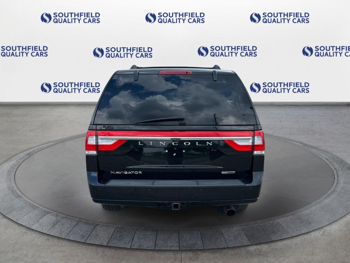2015 Lincoln Navigator Reserve photo 3