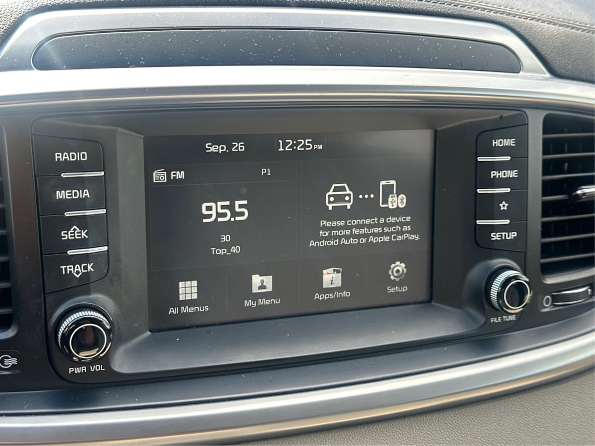 2020 Kia Sorento S V6 photo 29