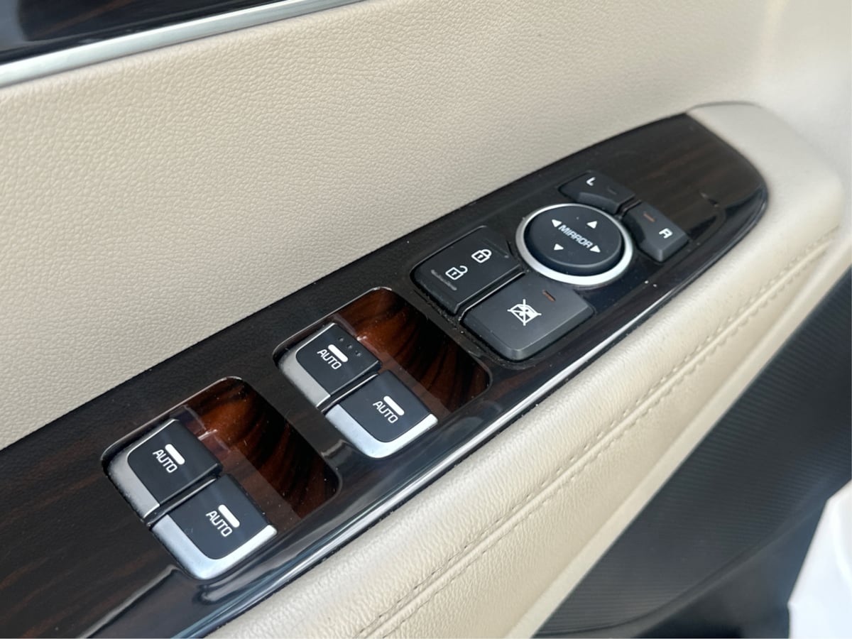 2020 Kia Sorento S V6 photo 25