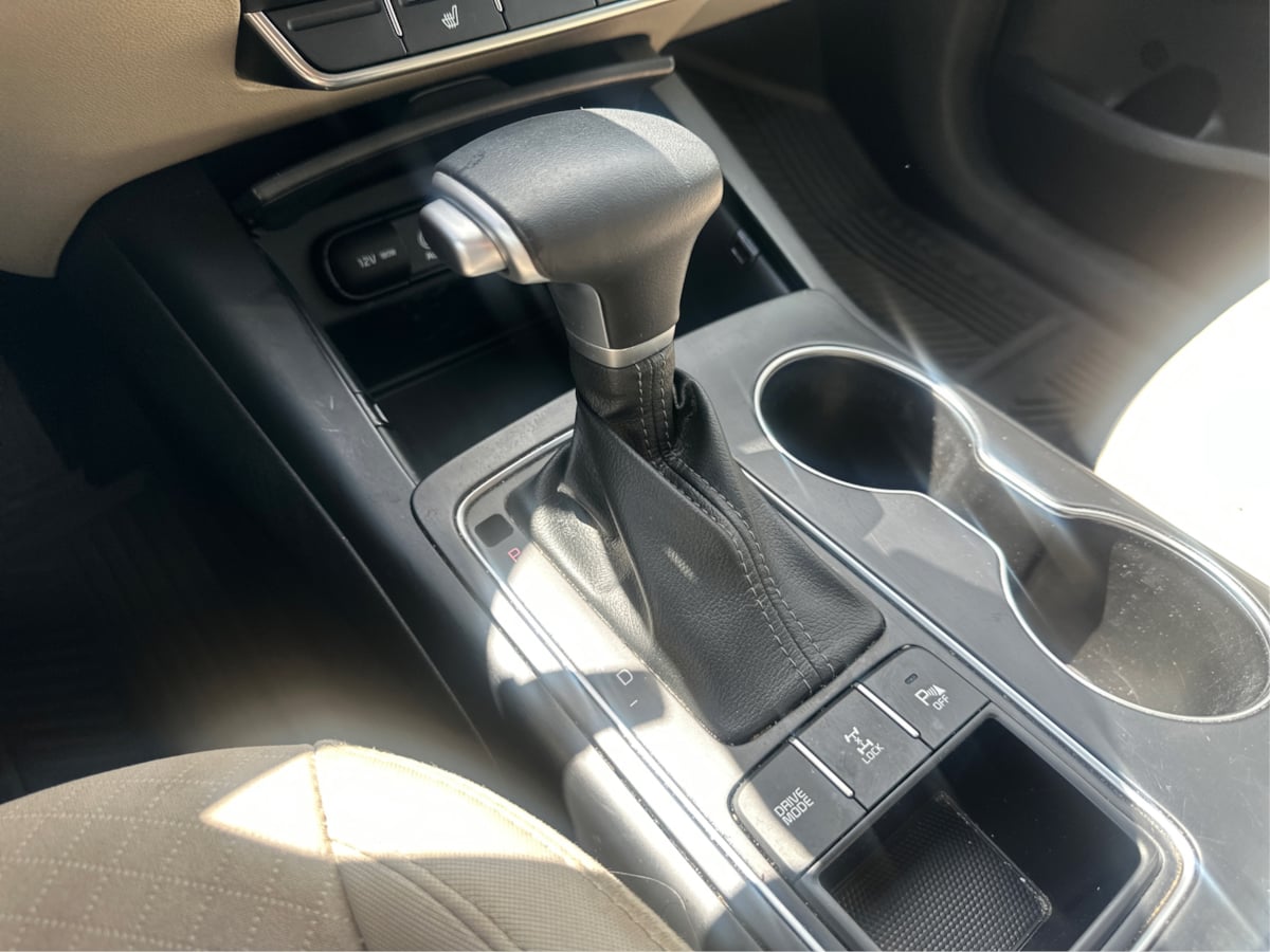 2020 Kia Sorento S V6 photo 32