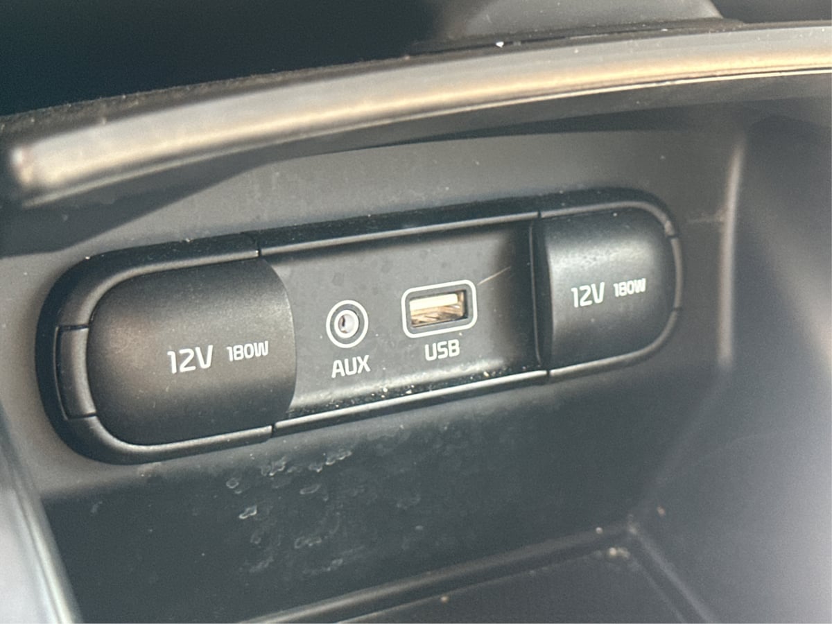 2020 Kia Sorento S V6 photo 31