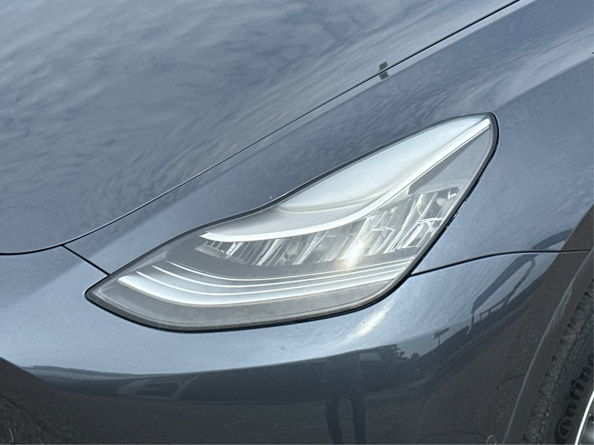 2020 Tesla Model Y Long Range photo 16